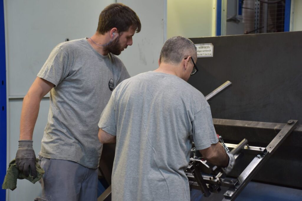 Métallurgie et construction mécanique : entreprise cintrage tube Rhône-Alpes